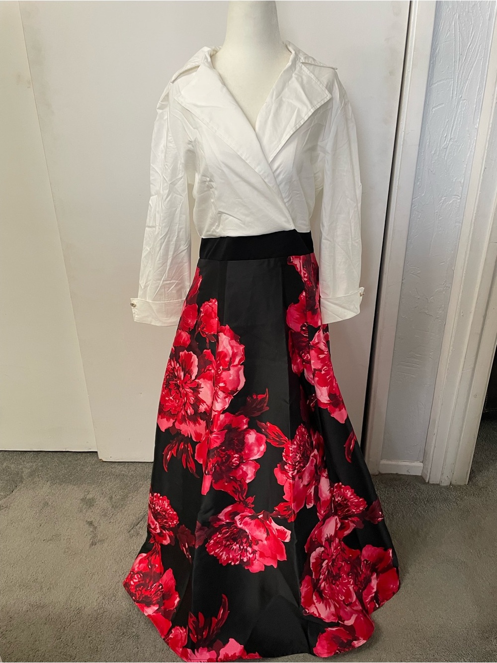 NWT Alexa B Floral Maxi Dress Size 10